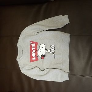 Gently worn Levi snoopy sweatshirt